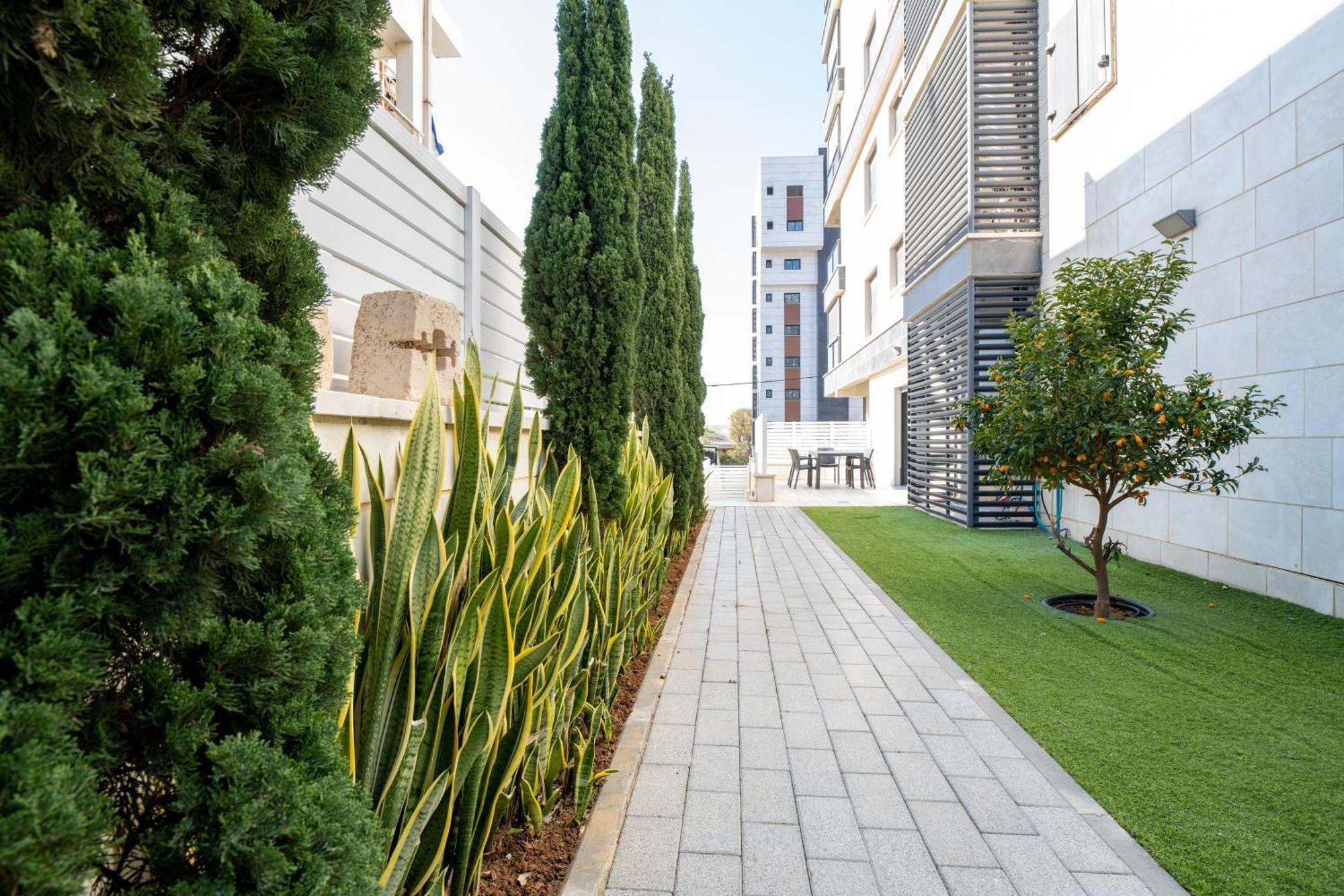Balfour Sea View City Center Naharija Exterior foto