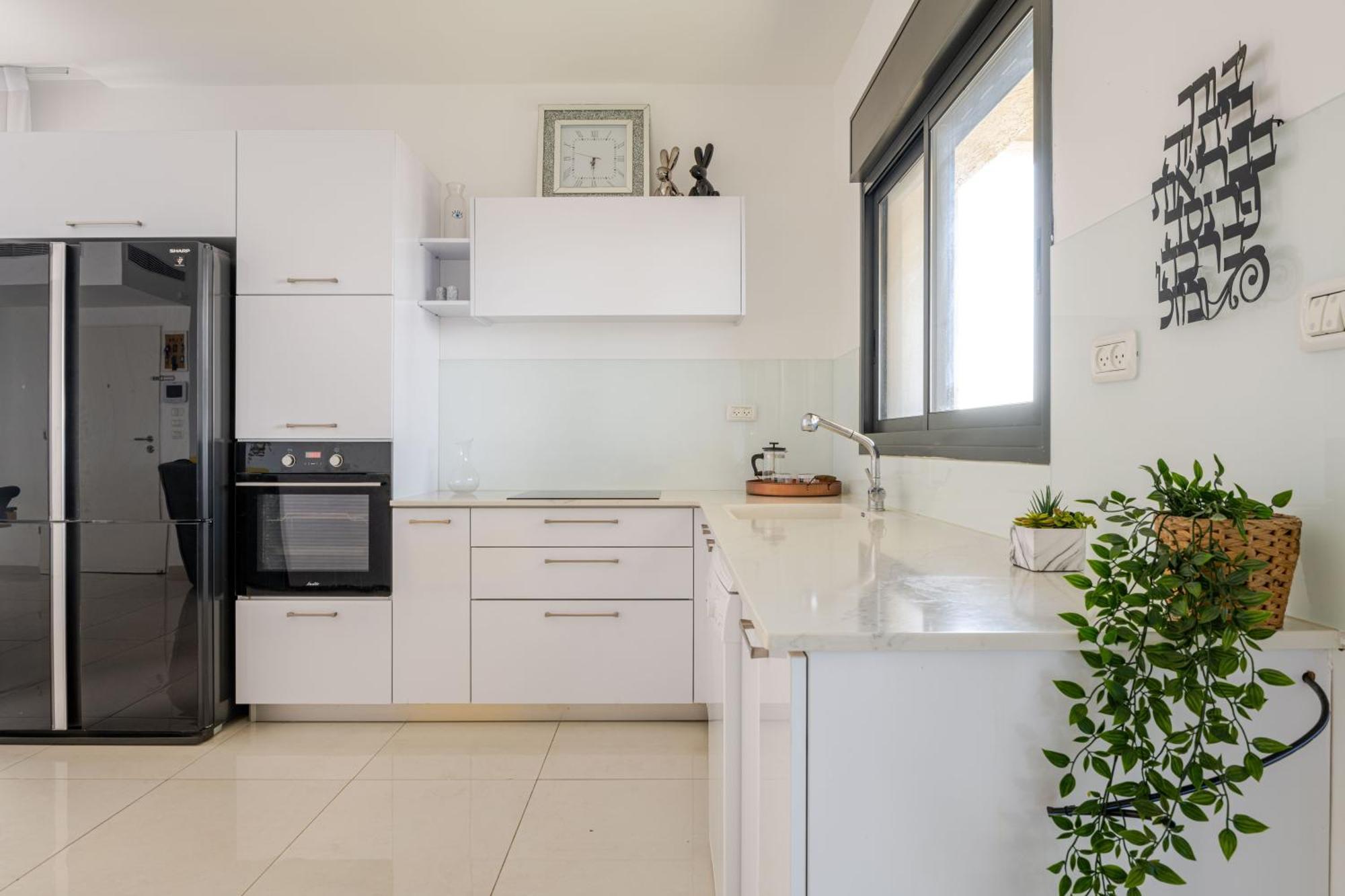 Balfour Sea View City Center Naharija Exterior foto