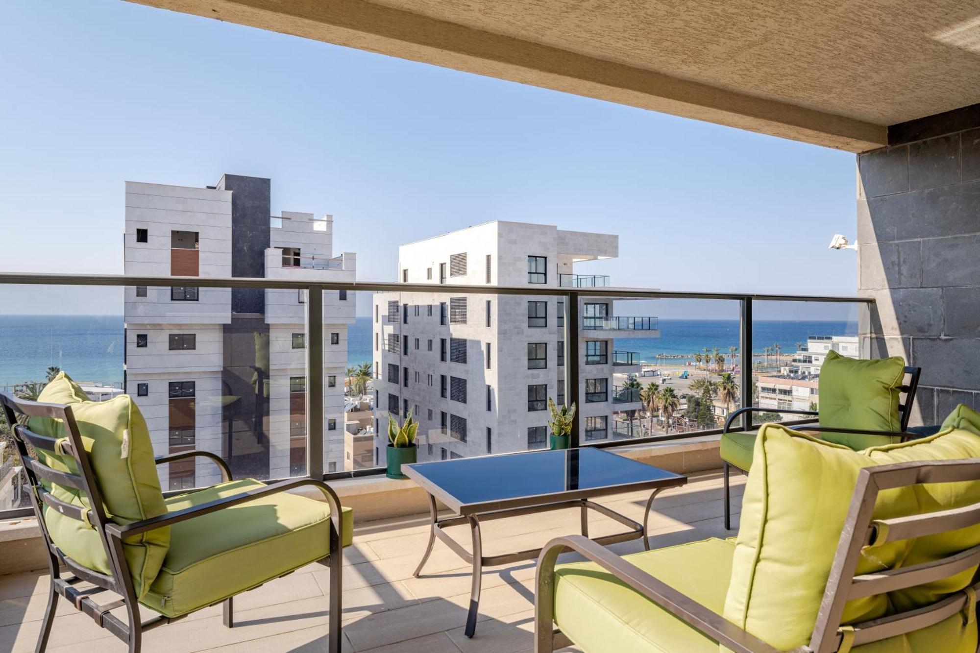 Balfour Sea View City Center Naharija Exterior foto