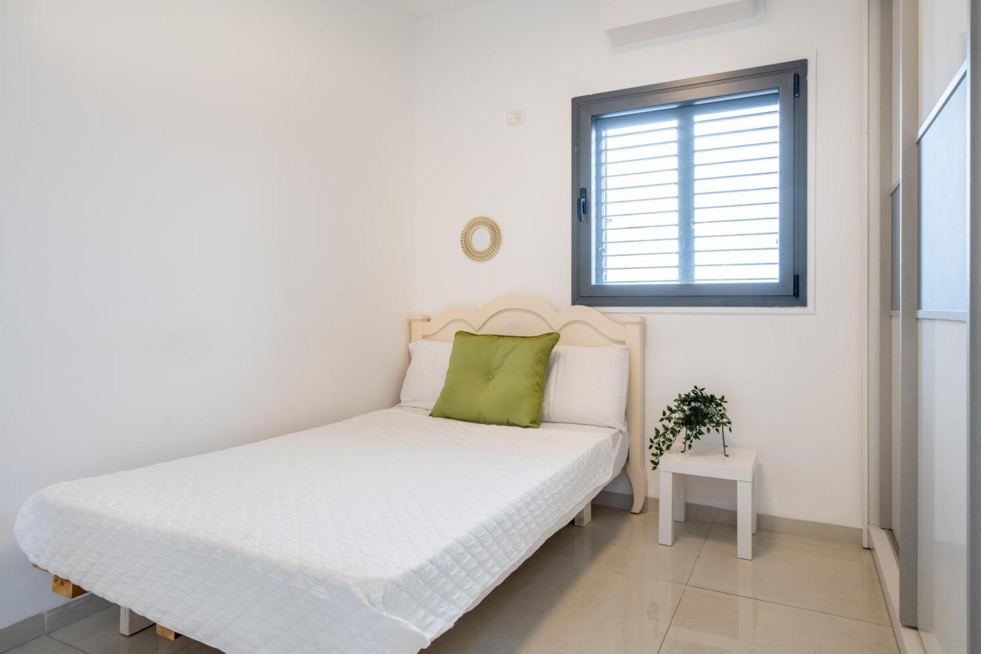 Balfour Sea View City Center Naharija Exterior foto