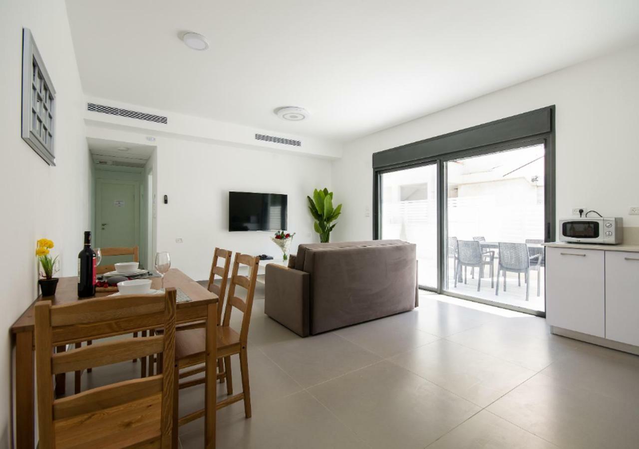 Balfour Sea View City Center Naharija Exterior foto