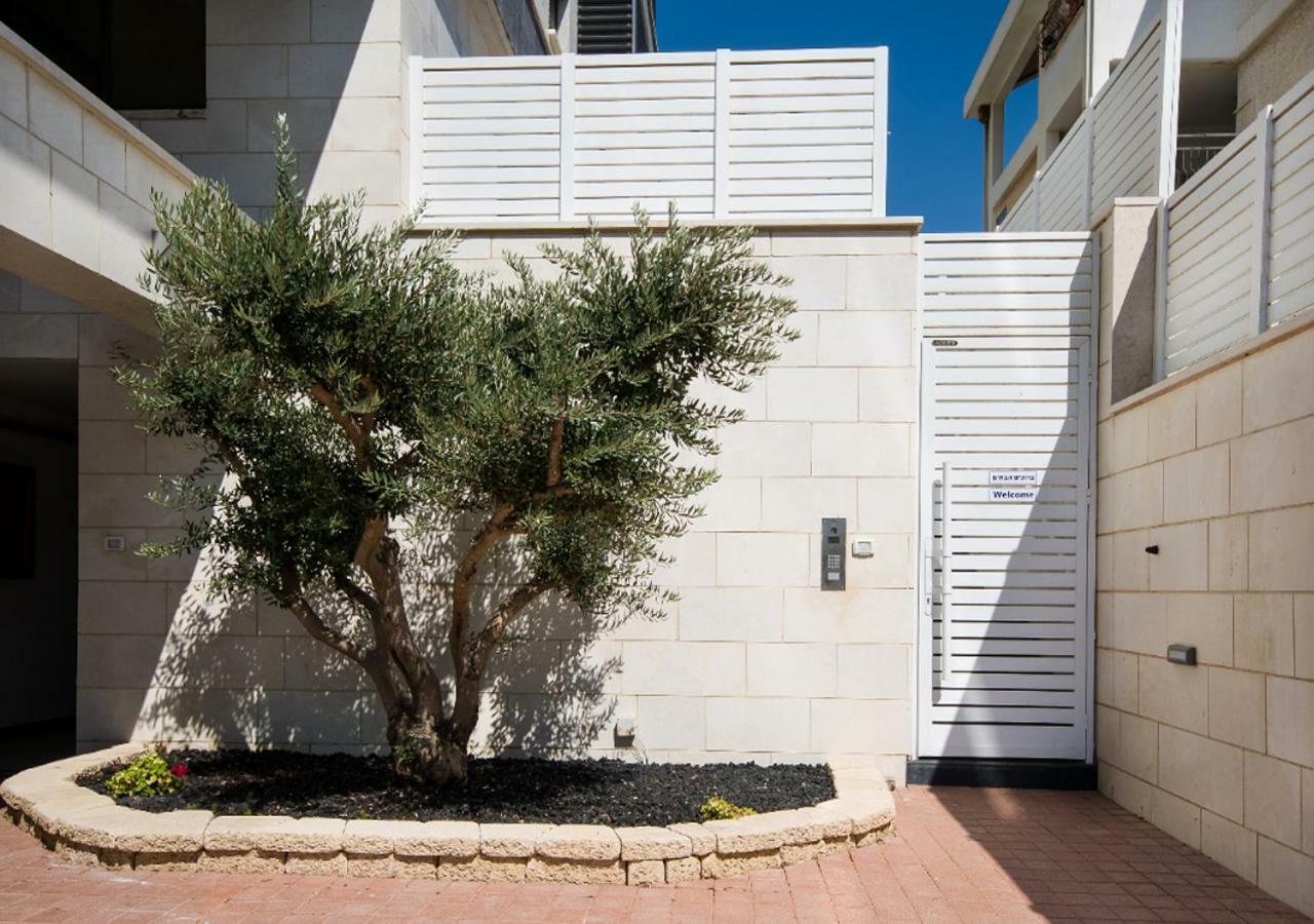 Balfour Sea View City Center Naharija Exterior foto